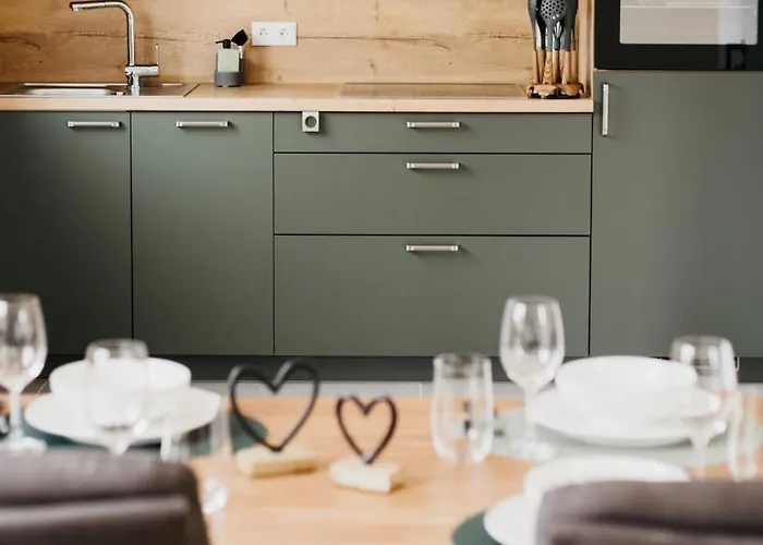 Kornkammer Und Kirschstuebchen